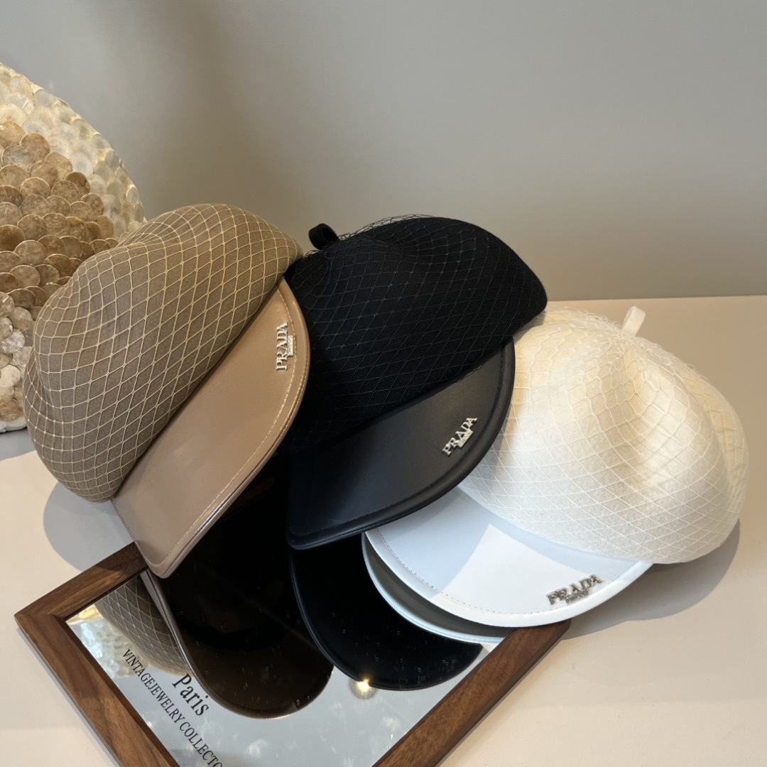 Prada cap 030501